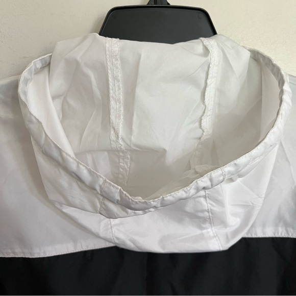 Men’s Zine Sprint Windbreaker Jacket Black White Colorblock Hooded Size Small - Picture 10 of 12